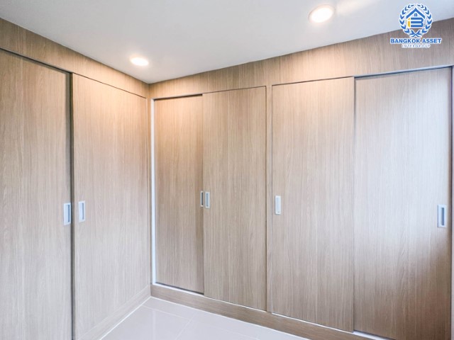 *****บ้านแฝดมือสองย่านนนทบุรี ม.เพอร์เฟคพาร์ค ชัยพฤกษ์-แจ้งวัฒนะ หลังมุม! เนื้อที่ 44.1 ตร.ว. ฟังก์ชัน 3 ห้องนอน 3 ห้องน้ำ 2 ที่จอดรถ แถมฟรี! 3 เครื่องปรับอากาศ บ้านสวยพร้อมอยู่ บรรยากาศดี บนทำเลศักยภาพ เชื่อมต่อแจ้งวัฒนะ ใกล้เพียง 5 นาทีก็ถึงรถไฟฟ้าสายสีชมพู "สถานีปากเกร็ด"และทางด่วน "ศรีรัช"